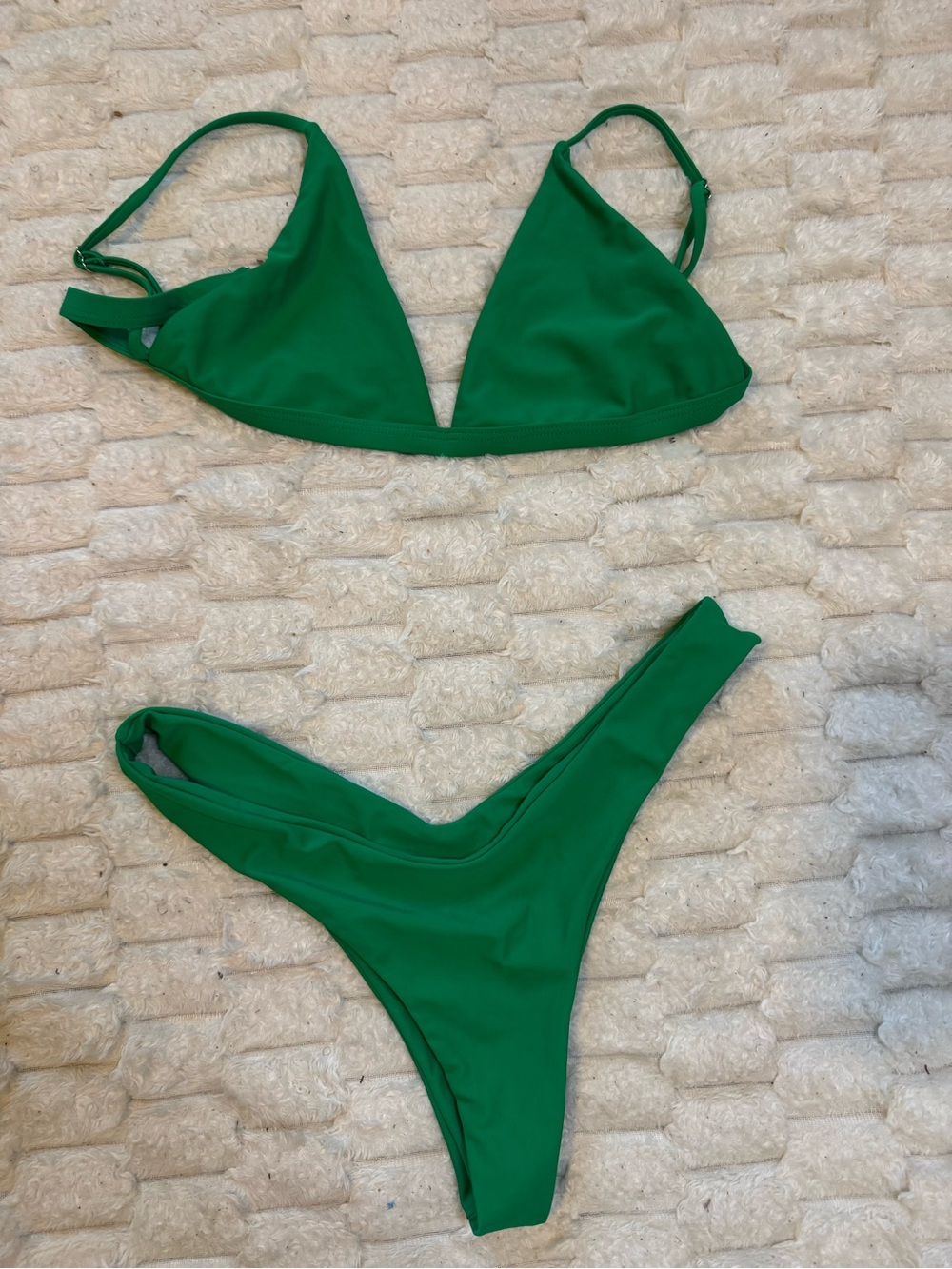 Kelly Green 2-Piece Bikini Set Size Medium Deep V Swimwear Adjustable Straps